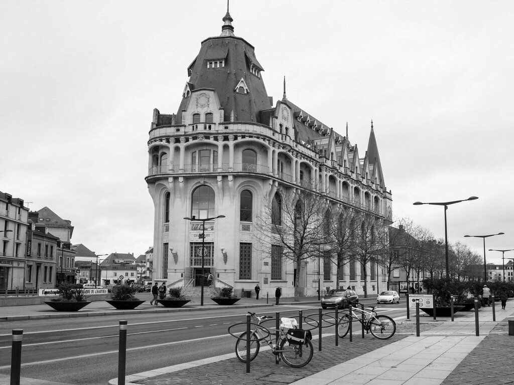 Отель Mercure Chartres Cathedrale Экстерьер фото